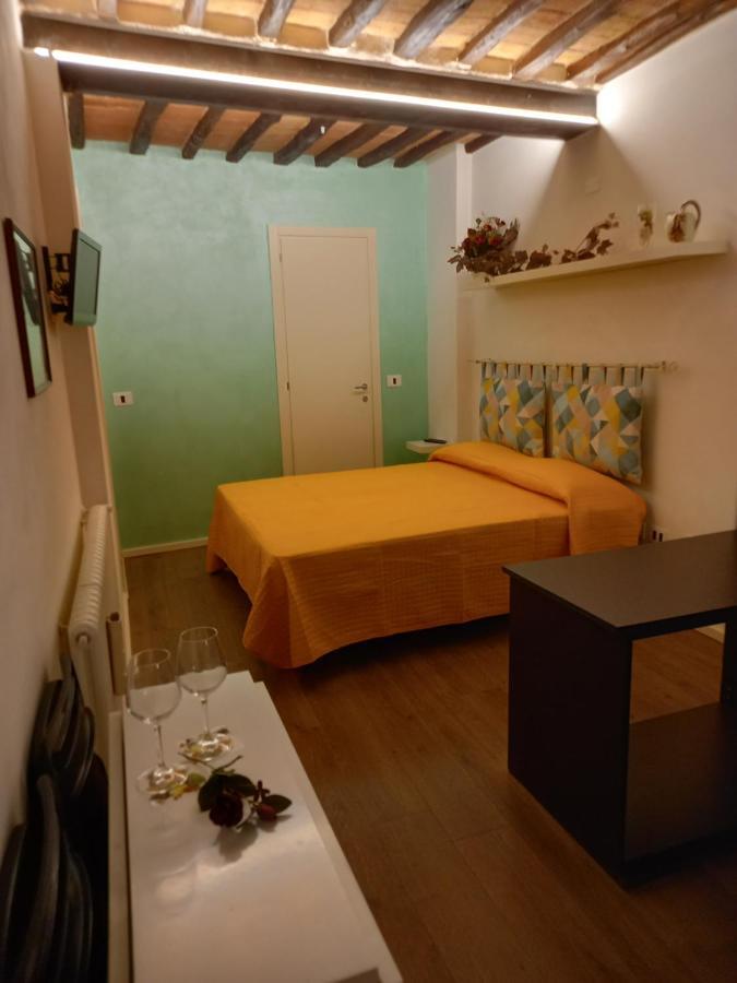 La Locanda Dei Conti, Piccolo E Confortevole Loft Siena Exterior foto